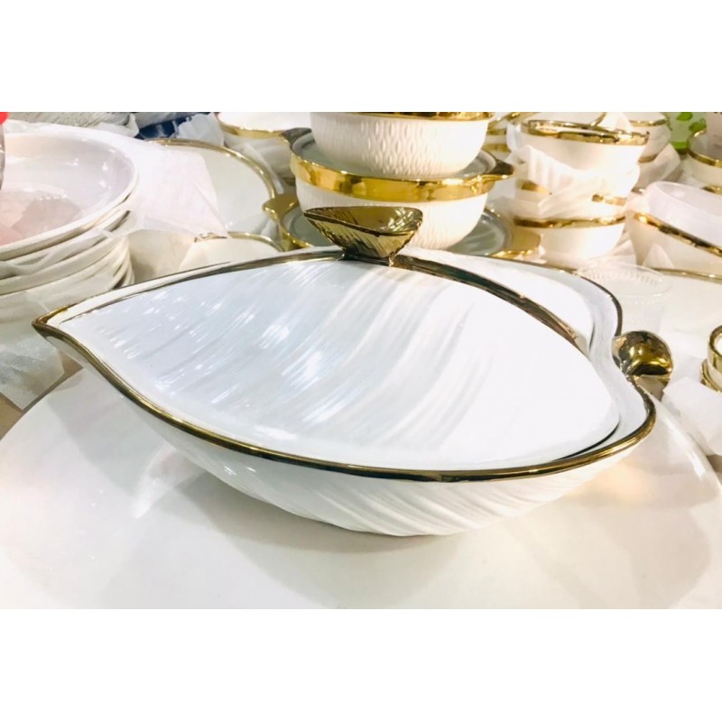 Soupière en céramique design motif  bordure dorée