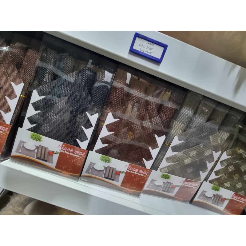 6 Sets de Table Rectangulaires en Vinyle Tissé – PVC Durable, Faciles à Nettoyer
