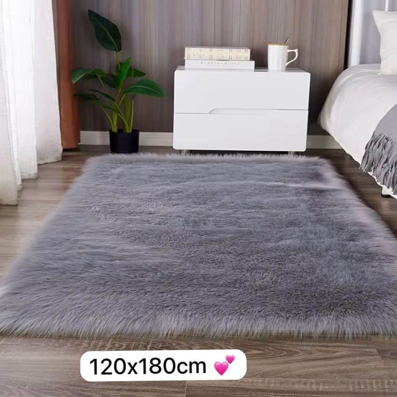 Tapis shaggy en fausse fourrure grise 120x180 cm