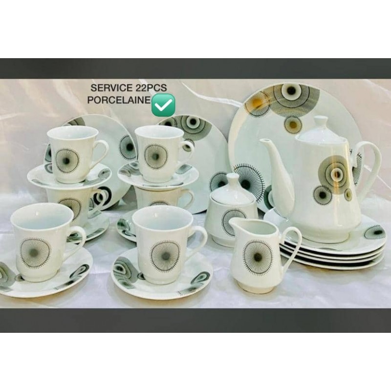 Service de Table en Porcelaine – 22 Pièces