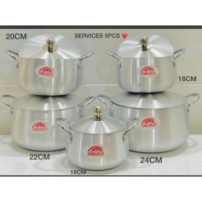 Ensemble De 5 Marmites en  Alu - Avec 1 Louche